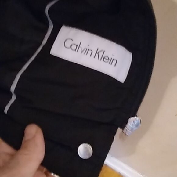 CALVIN KLEIN BLACK QUILTED JACKET SIZE LARGE - Picture 4 of 12